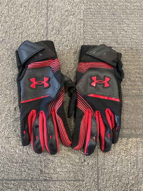 Vist Large View of Product Image Which is Used Under Armour CLEAN UP BB/SB Batting Gloves Red And Black MD