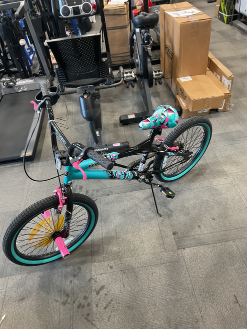 Vist Large View of Product Image Which is Used Kent TEMPEST FREESTYLE Comfort Bike Girls Royal Blue 16"