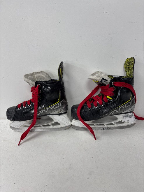 Vist Large View of Product Image Which is Used Bauer VAPOR 3X Youth Hockey Skate Youth 13.5