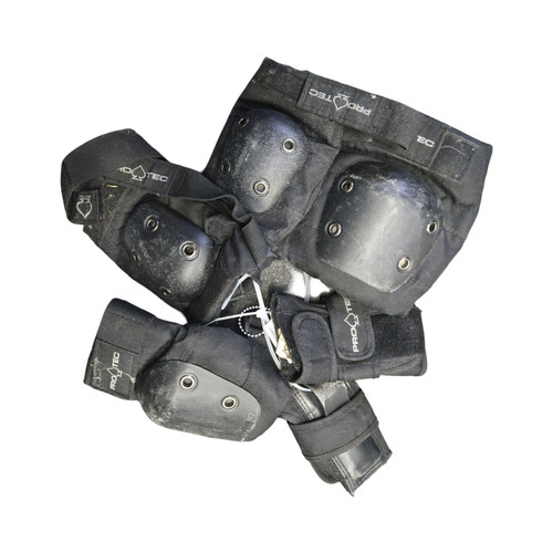 Vist Large View of Product Image Which is Used Pro-Tec Inline Protective Set Black SM