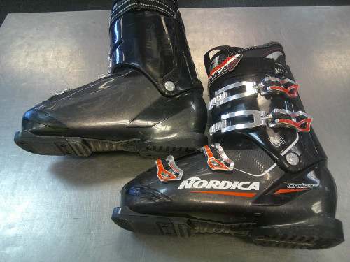 Vist Large View of Product Image Which is Used Nordica CRUISE Mens DH Ski Boot Black 325 MP - M14.5