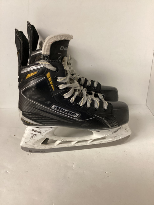 Vist Large View of Product Image Which is Used Bauer SUPREME Intermediate Hockey Skate Intermediate 4.0