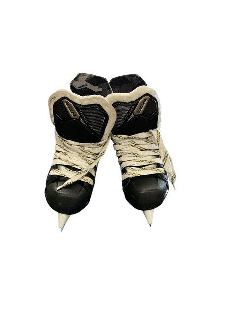 Vist Large View of Product Image Which is Used CCM TACKS AS-V Youth Hockey Skate Youth 12.0