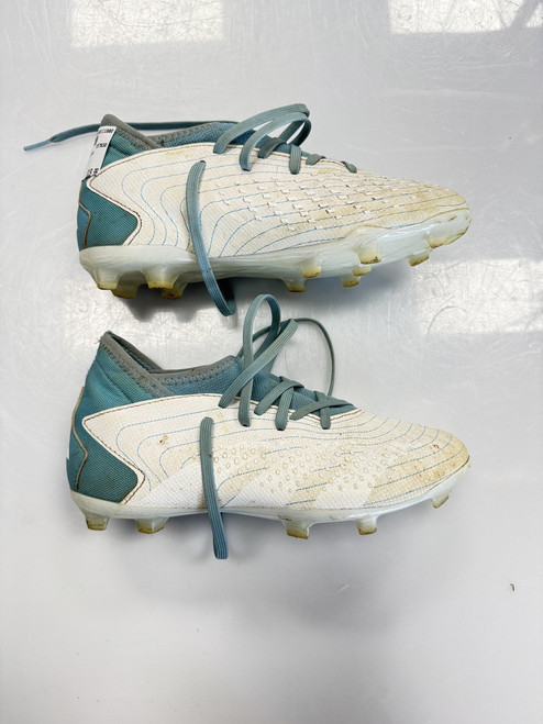 Vist Large View of Product Image Which is Used Adidas Soccer Cleats White Junior 04