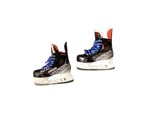 Vist Large View of Product Image Which is Used Bauer X3.7 Junior Hockey Skate Junior 05