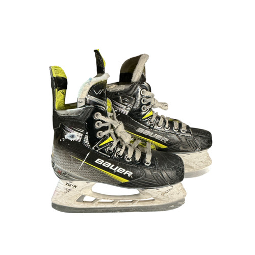 Vist Large View of Product Image Which is Used Bauer X4 Junior Hockey Skate Junior 03
