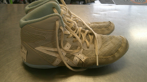 Vist Large View of Product Image Which is Used Asics Wrestling Shoes Black Junior 03