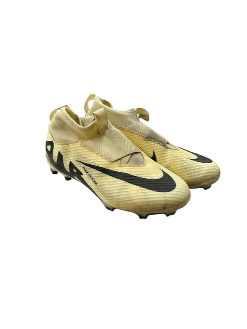 Vist Large View of Product Image Which is Used Nike Soccer Cleats Almond Junior 05.5