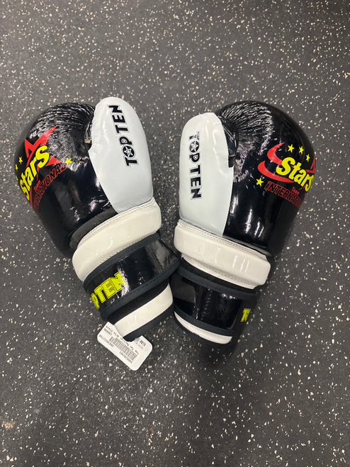 Vist Large View of Product Image Which is Used Martial Arts Gloves Black Senior