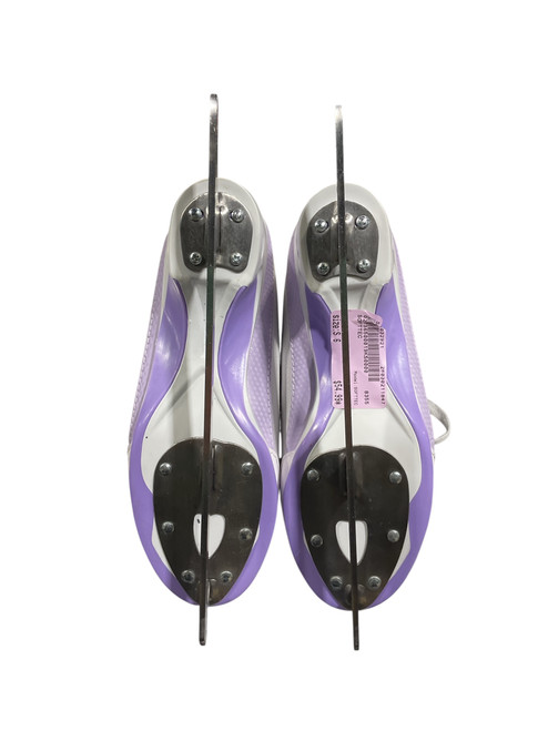 Vist Large View of Product Image Which is Used SOFTTEC WomensFigure Skate White Senior 6