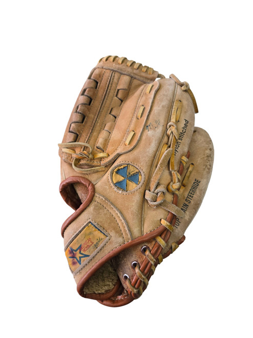 Vist Large View of Product Image Which is Used AMERICAN ROYAL PRO MODEL BB/SB Glove RH Throw Brown 12"