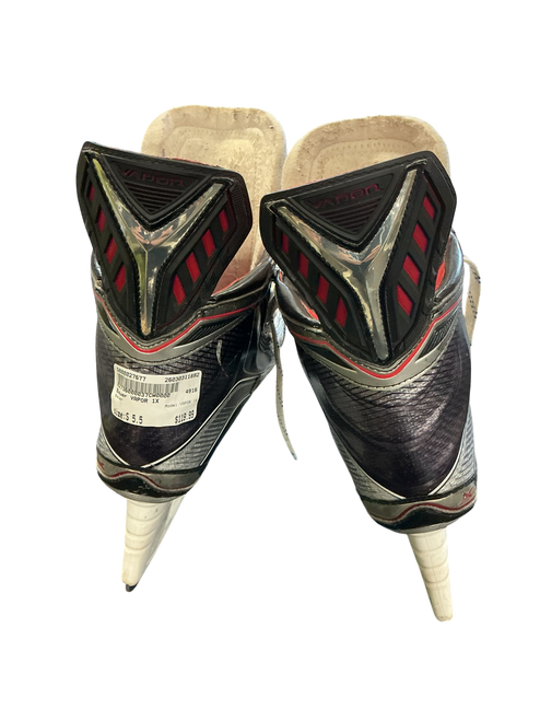 Vist Large View of Product Image Which is Used Bauer VAPOR 1X Senior Hockey Skate Senior 5.5