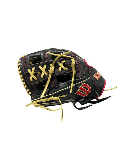 Vist Large View of Product Image Which is Used Wilson A1000 BB/SB Glove LH Throw Black 12"