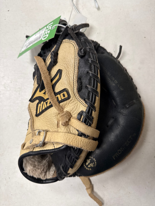 Vist Large View of Product Image Which is Used Mizuno PROSPECT BB/SB Catchers RH Throw Tan 32 1/2"