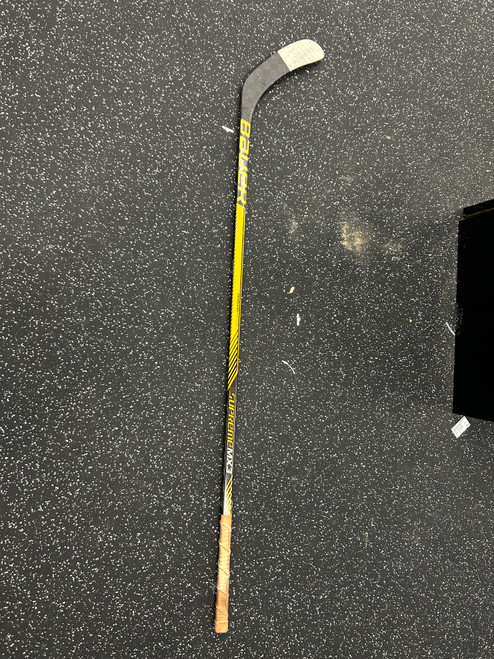 Vist Large View of Product Image Which is Used Bauer SUPREME MX3 Junior One Piece Left Grip 52 Flex