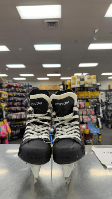 Vist Large View of Product Image Which is Used CCM JETSPEED FT340 Youth Hockey Skate Youth 11.0