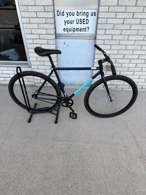 Vist Large View of Product Image Which is Used FAIRDALE Road Bike Mens Navy Blue 51-53cm - SM Mens Frame