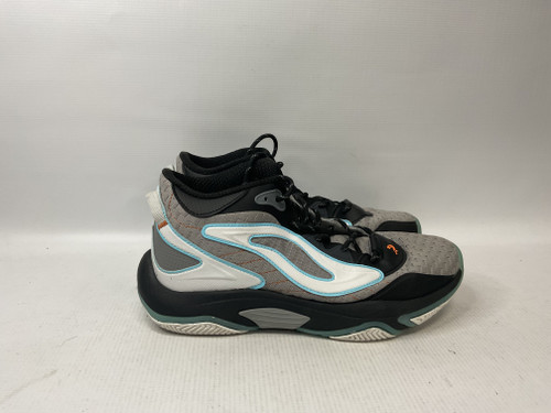 Vist Large View of Product Image Which is Used Basketball Shoes M Orange Senior 9