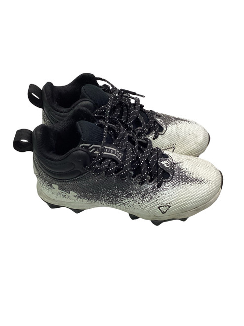 Vist Large View of Product Image Which is Used Under Armour Jr FB Cleats Black And White Junior 02