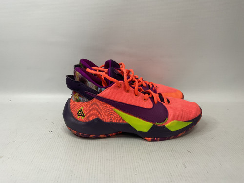 Vist Large View of Product Image Which is Used Nike FREAK 2 Basketball Shoes Y Orange Senior 6