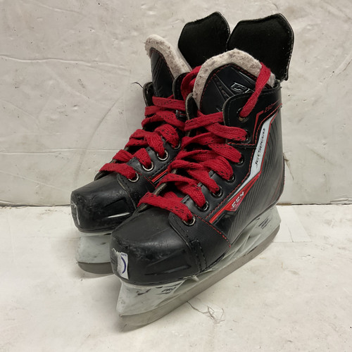Vist Large View of Product Image Which is Used CCM JETSPEED 250 Youth Hockey Skate Youth 12.0