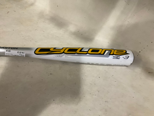 Vist Large View of Product Image Which is Used Easton CYCLONE BB/SB High School -3 Bat 30"