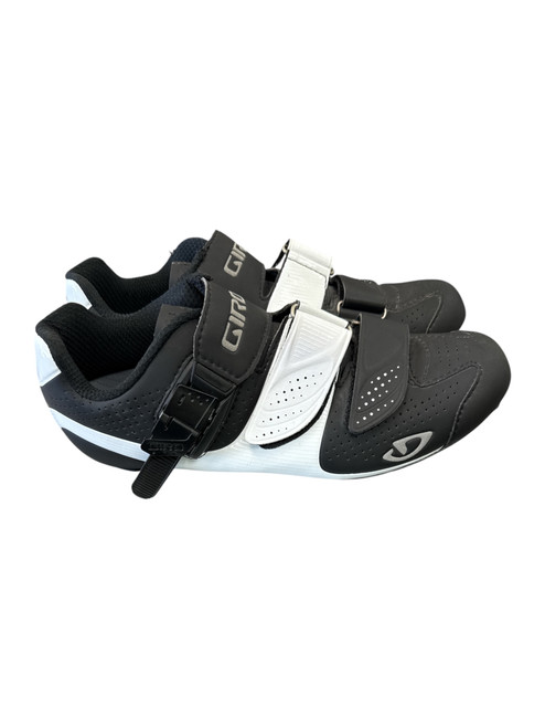 Vist Large View of Product Image Which is Bike shoes