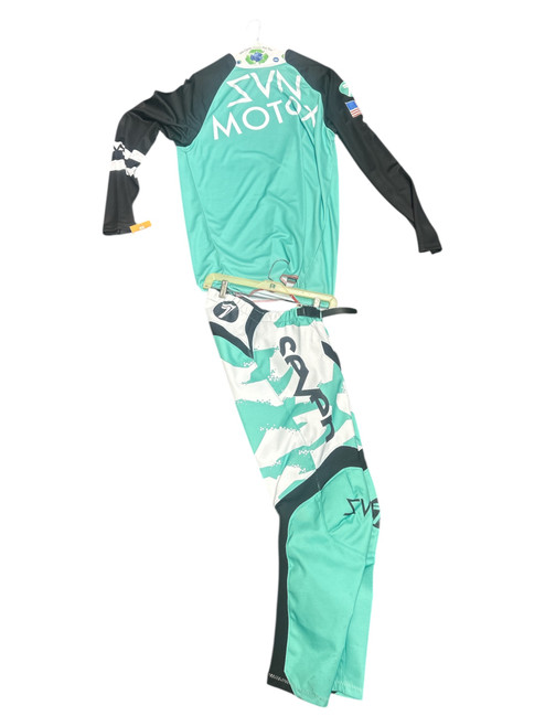 Vist Large View of Product Image Which is Used SVN Adult Bottom Green LG