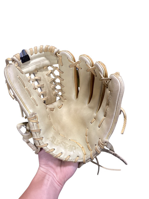 Vist Large View of Product Image Which is Used All-Star FGAS-1175MT BB/SB Glove RH Throw White 11 3/4"