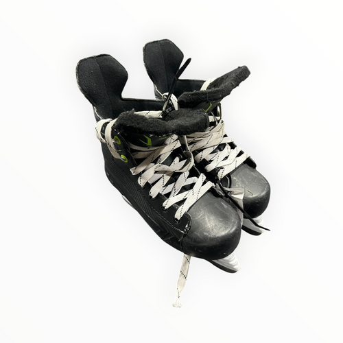 Vist Large View of Product Image Which is Used TRONX STRYKER Junior Hockey Skate Junior 03