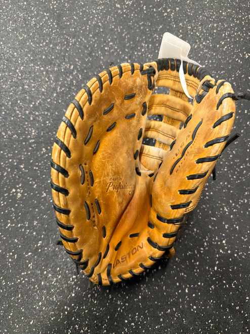 Vist Large View of Product Image Which is Used Easton I-PRO 32TB BB/SB First Base LH Throw Brown 13"