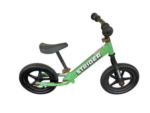Vist Large View of Product Image Which is Used Strider ULTRALIGHT BALANCE Balance Bike Boys Green 12"
