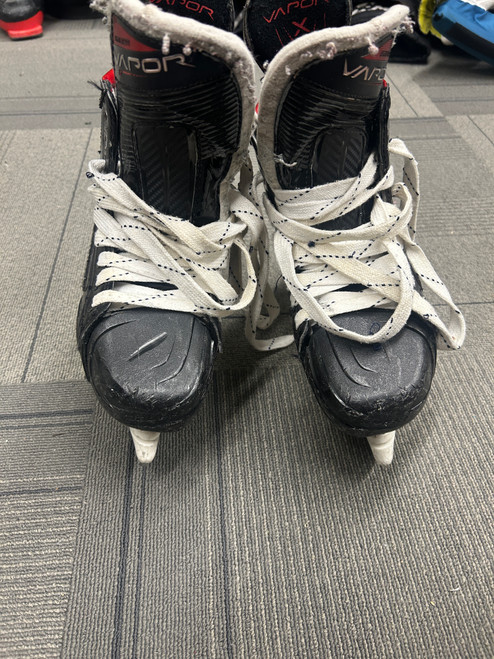 Vist Large View of Product Image Which is Used Bauer 3X Intermediate Hockey Skate Intermediate 5.5