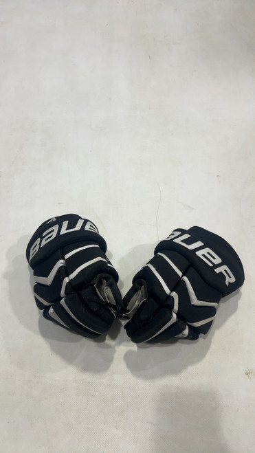 Vist Large View of Product Image Which is Used Bauer LEGACY Youth Gloves Black 9"