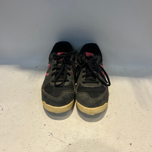 Vist Large View of Product Image Which is Used New Balance BLACK AND PINK BB/SB Cleats Black Junior 03