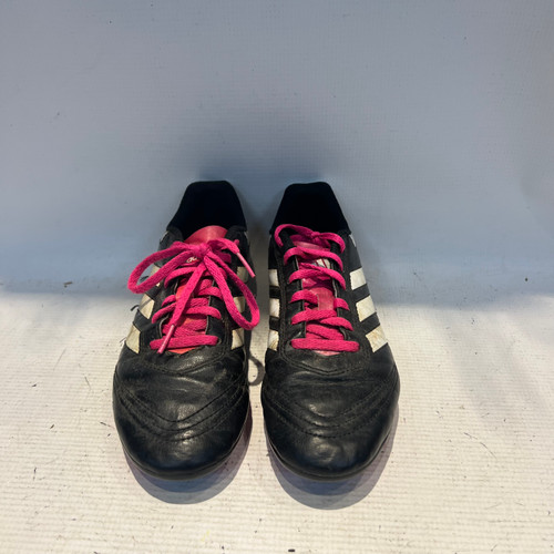 Vist Large View of Product Image Which is Used Adidas Soccer Cleats Black Junior 04