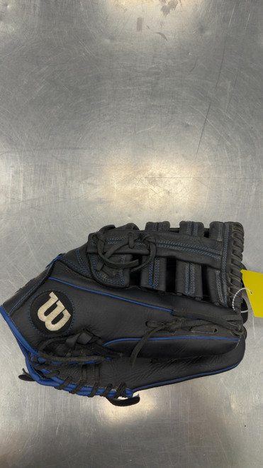 Vist Large View of Product Image Which is Used Wilson A950 AO9RB48D125 BB/SB Glove RH Throw Black 12 1/2"