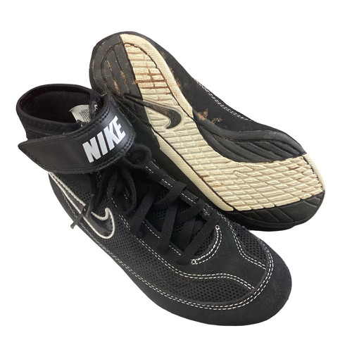 Vist Large View of Product Image Which is Used Nike Wrestling Shoes Black Junior 02