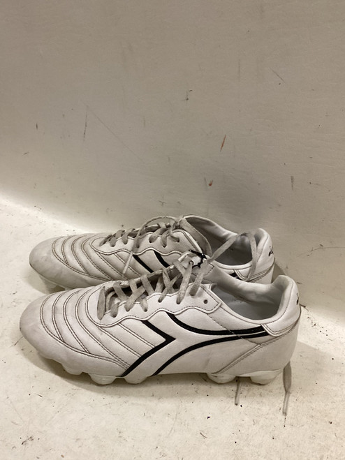 Vist Large View of Product Image Which is Used Diadora Soccer Cleats White Junior 05.5