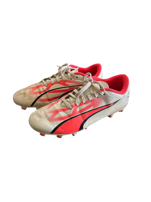 Vist Large View of Product Image Which is Used Puma Soccer Cleats White Junior 04