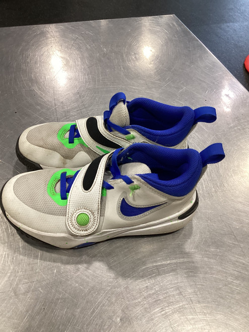 Vist Large View of Product Image Which is Used Nike Basketball Shoes Y White Junior 02