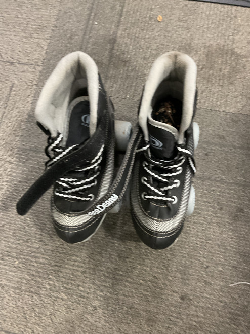 Vist Large View of Product Image Which is Used RollerDerby FIRE STAR Senior Roller Quad Skates Black Senior 6