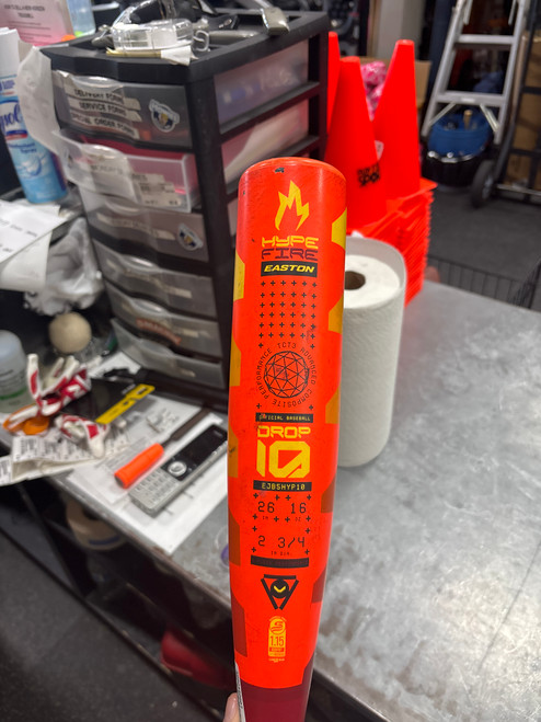 Vist Large View of Product Image Which is Used Easton HYPE 2 BB/SB USSSA 2 3/4 Bat 27"