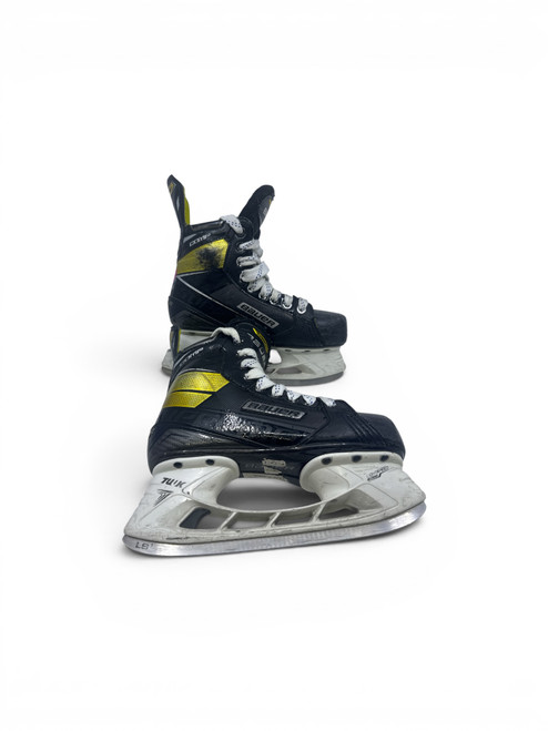 Vist Large View of Product Image Which is Used Bauer SUPREME COMP Junior Hockey Skate Junior 04