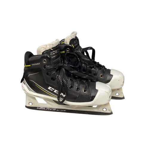 Vist Large View of Product Image Which is Used CCM 9080 TACKS Intermediate Goalie Skate Intermediate 5.0