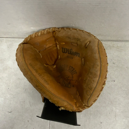 Vist Large View of Product Image Which is Used Wilson A2570 BB/SB Catchers RH Throw Brown 28"