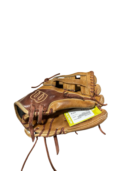 Vist Large View of Product Image Which is Used Wilson A2000 BB/SB Glove RH Throw Brown 12"