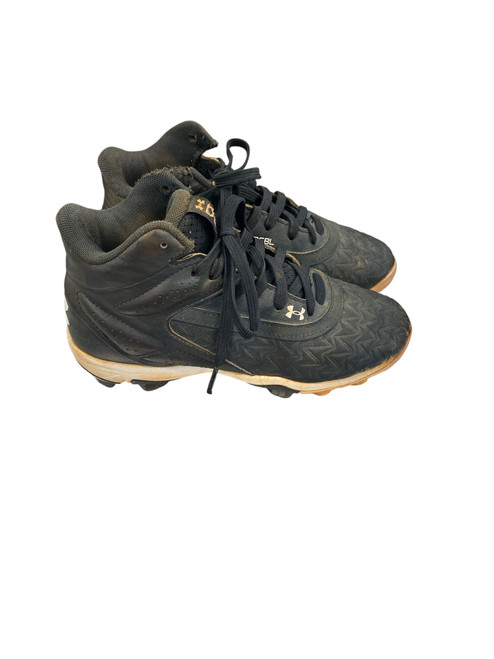 Vist Large View of Product Image Which is Used Under Armour BASEBALL CLEAT BB/SB Cleats Black Junior 02