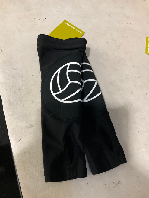 Vist Large View of Product Image Which is Used Youth VB Top Black MD