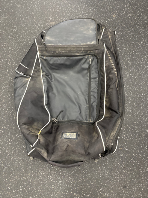 Vist Large View of Product Image Which is Used All-Star WHEELED BAG BROKEN ZIPPERS BB/SB Team Catcher Bag Black